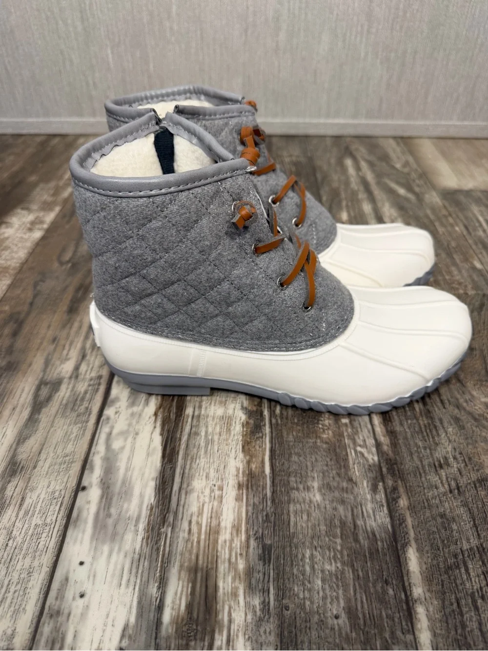 Nautica waterproof white